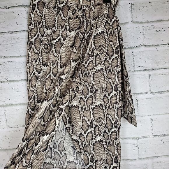 AFRM snakeskin print wrap skirt midi - Picture 3 of 8